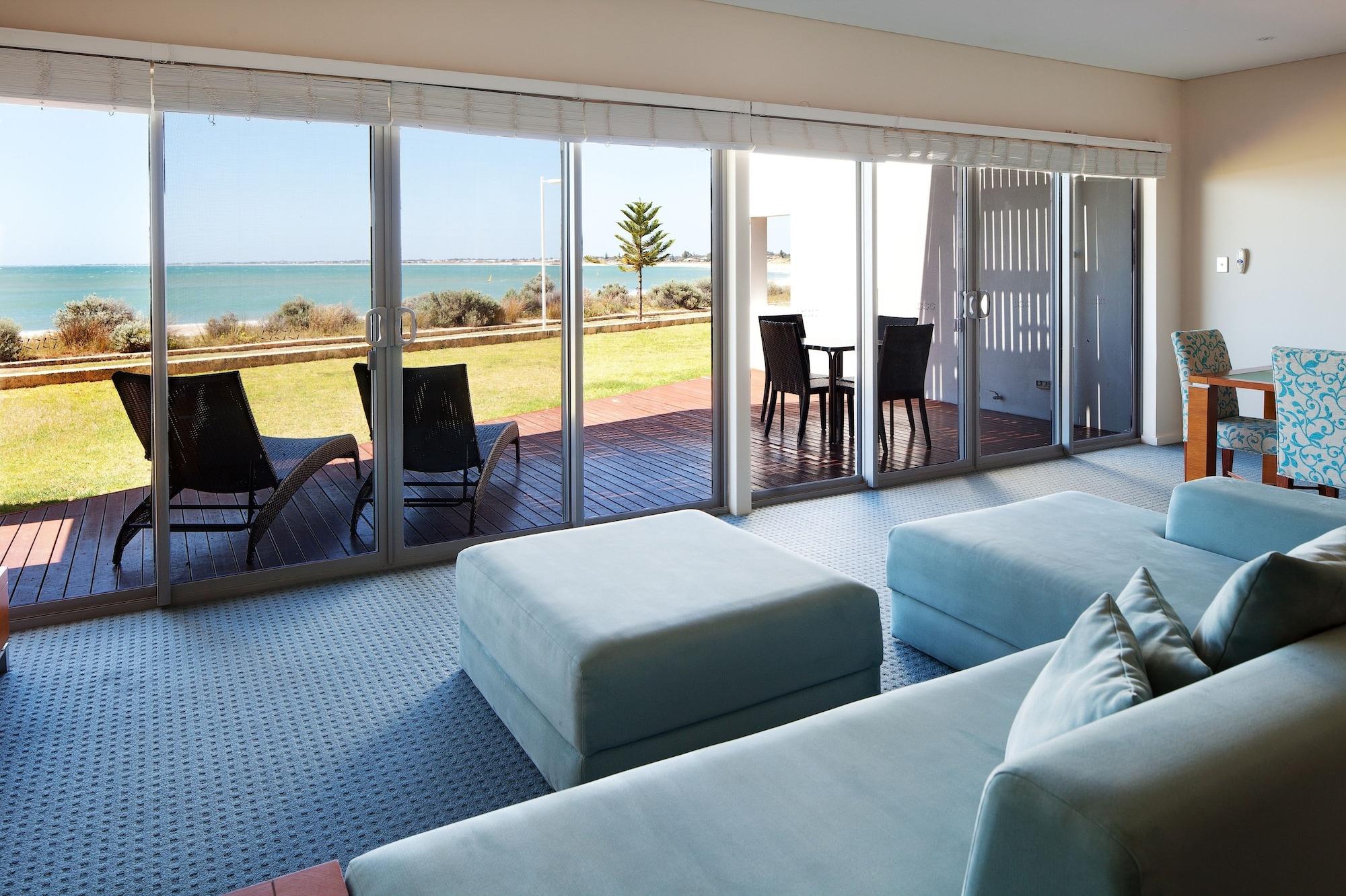 Seashells Mandurah Hotel Екстериор снимка