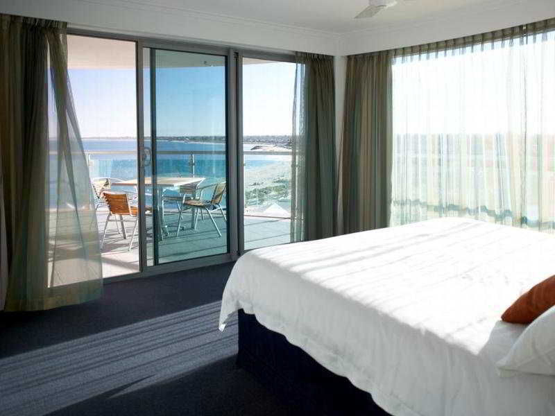 Seashells Mandurah Hotel Екстериор снимка