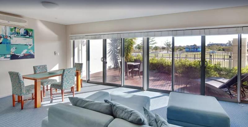 Seashells Mandurah Hotel Екстериор снимка
